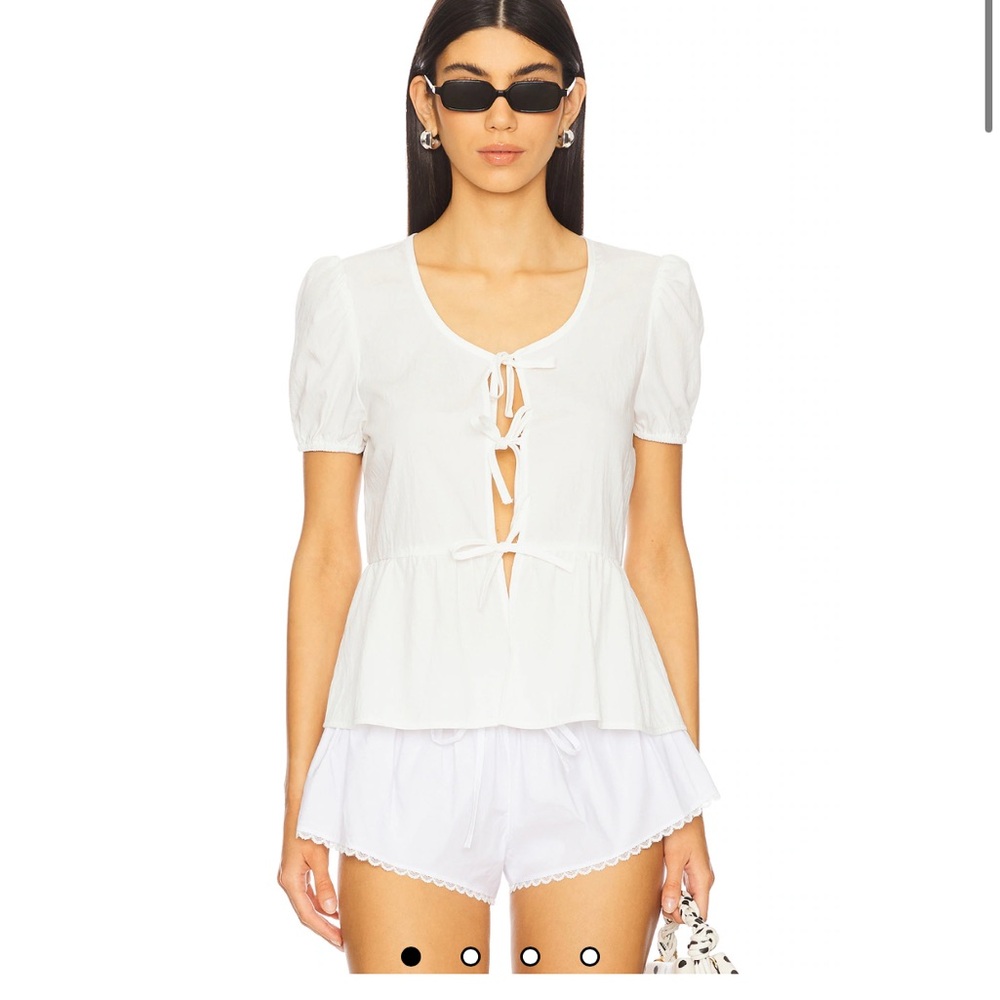 MORE TO COME Alma Top in White